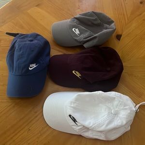 4 unisex  Nike baseball caps